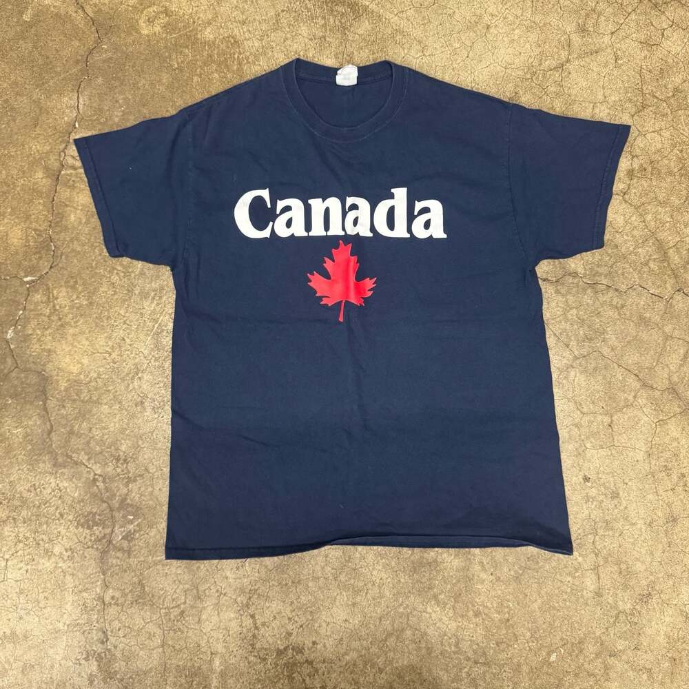 Gildan Ultra Cotton Canada Maple Leaf Graphic Navy T-Shirt